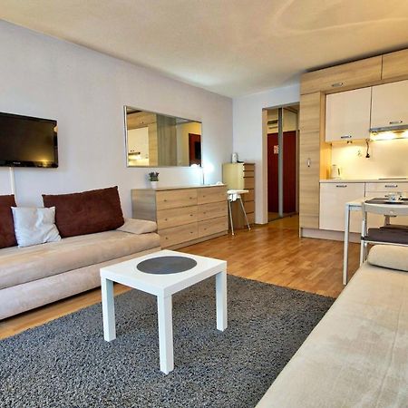 Apartament Park Zdrojowy 2 ชวีโนวิชแจ ภายนอก รูปภาพ