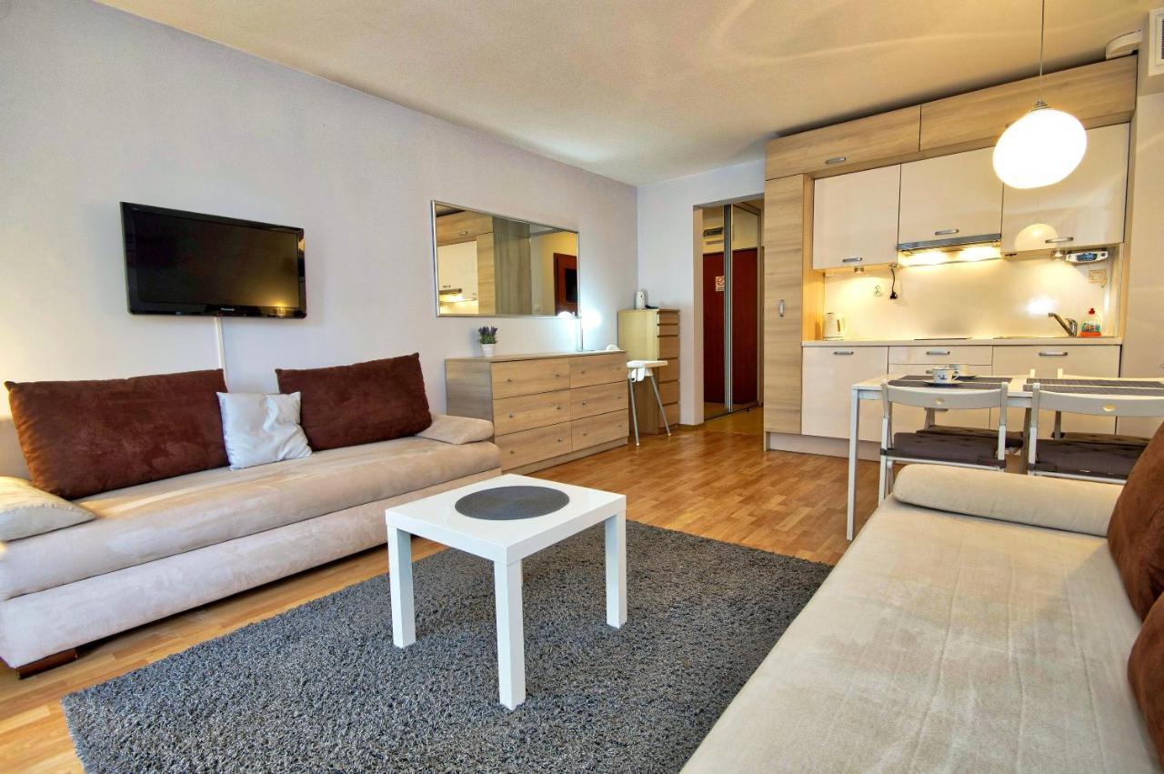Apartament Park Zdrojowy 2 ชวีโนวิชแจ ภายนอก รูปภาพ